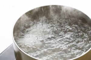 zelf fysiologisch zout maken